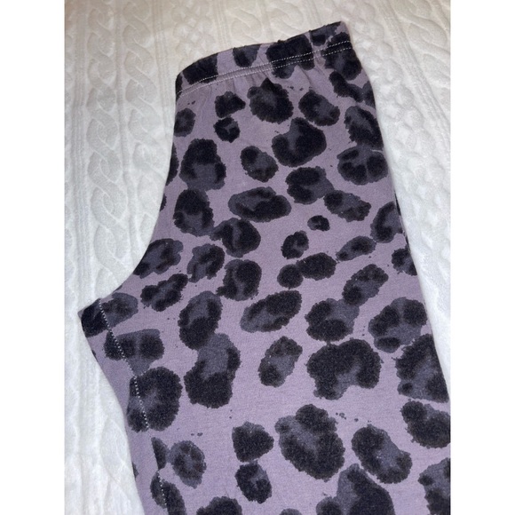 Kid’s Light Purple Xhilaration Leopard Print Leggings 💜 - Picture 11 of 15